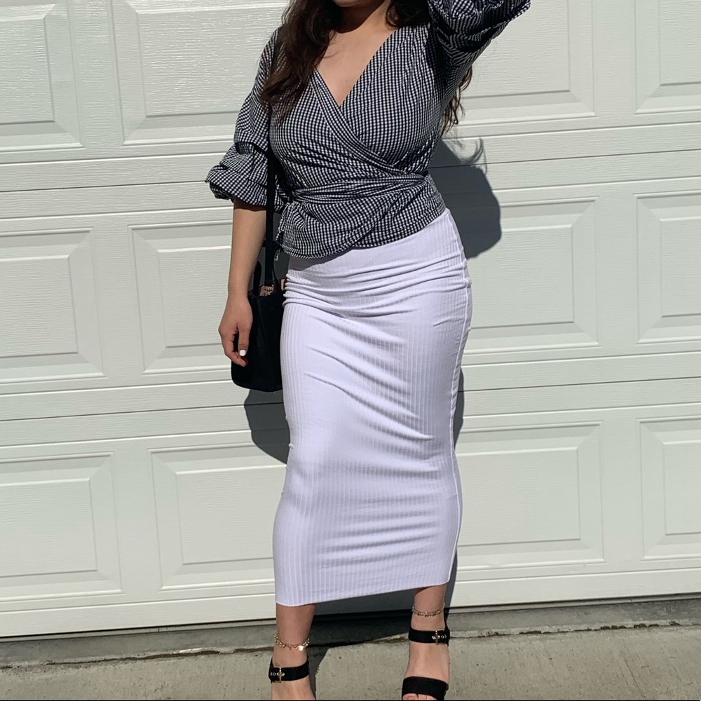 White ribbed double layered skirt